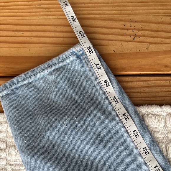 Hollister Ultra High Rise Mom jean Size 0 - Picture 8 of 8